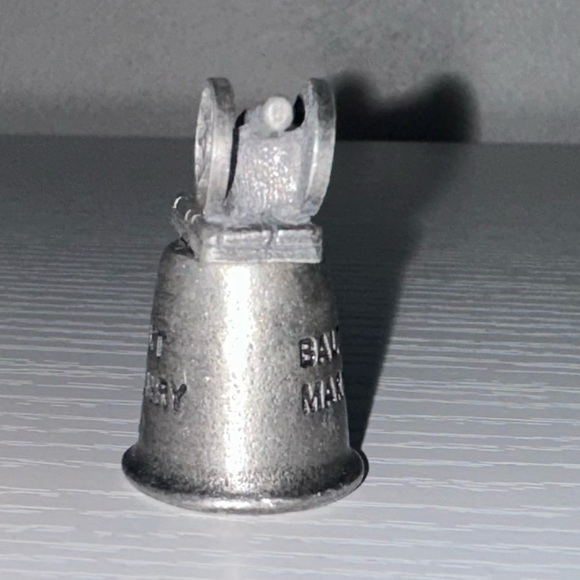 Fort McHenry Pewter Thimble - Picture 6 of 7